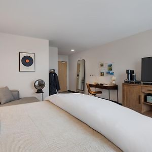 Standard Suite